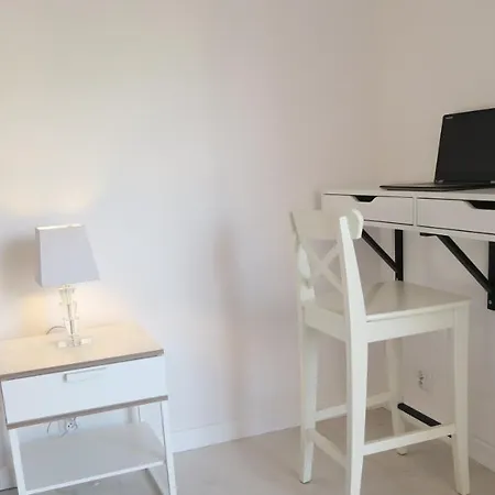 Bialy Apartament קולובז'ג
